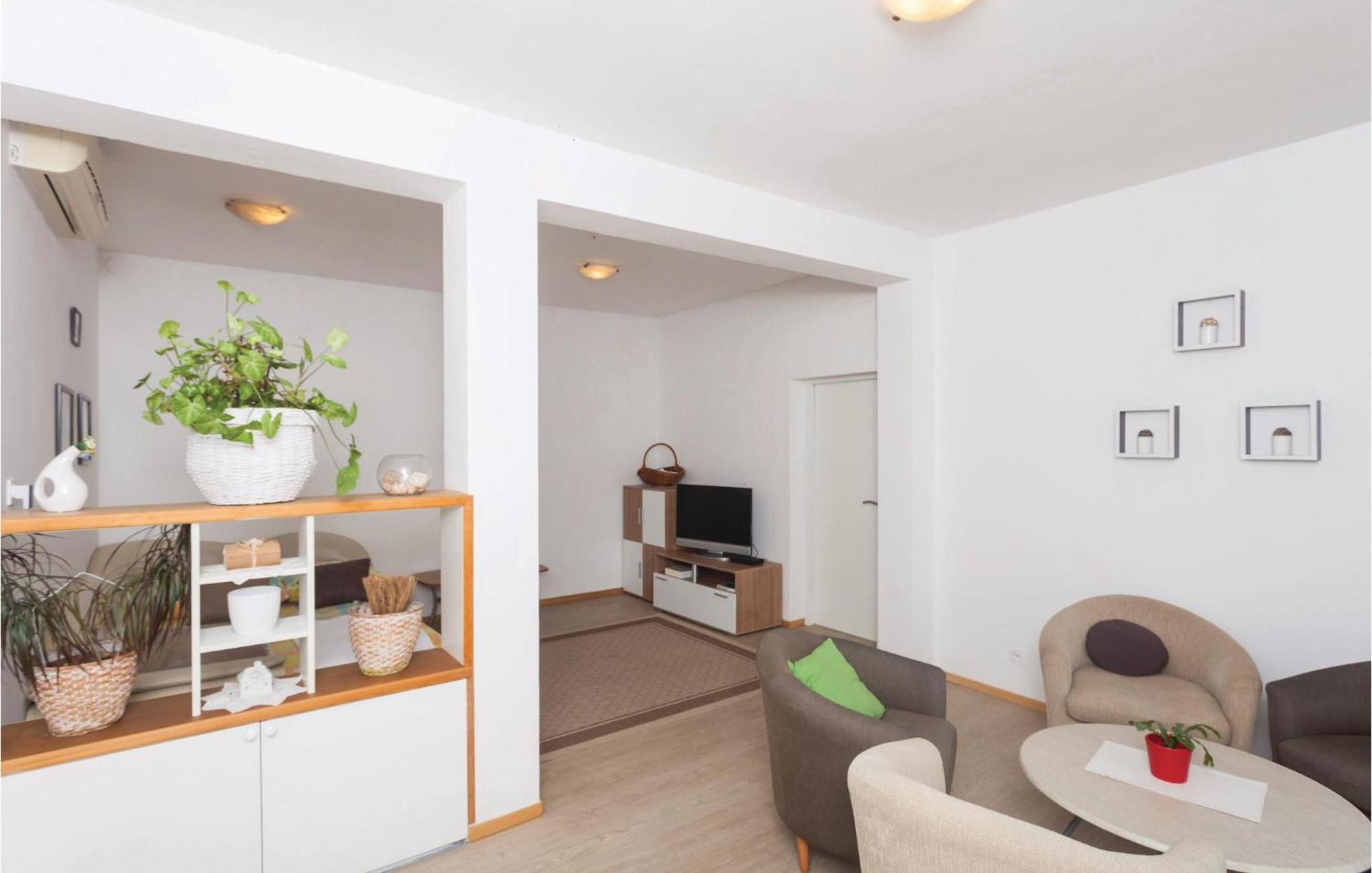 Cozy Apartment In Zaton Veliki With Kitchen Екстер'єр фото